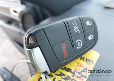 2015 Jeep Grand Cherokee Overland z USA, uszkodzony, nr VIN 1C4RJECGXFC957530